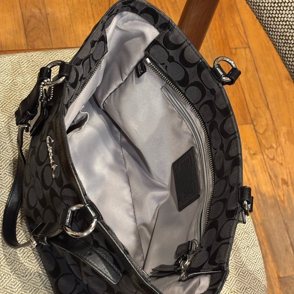 Coach bag 
N0. E1160-F17726 - Picture 8 of 8